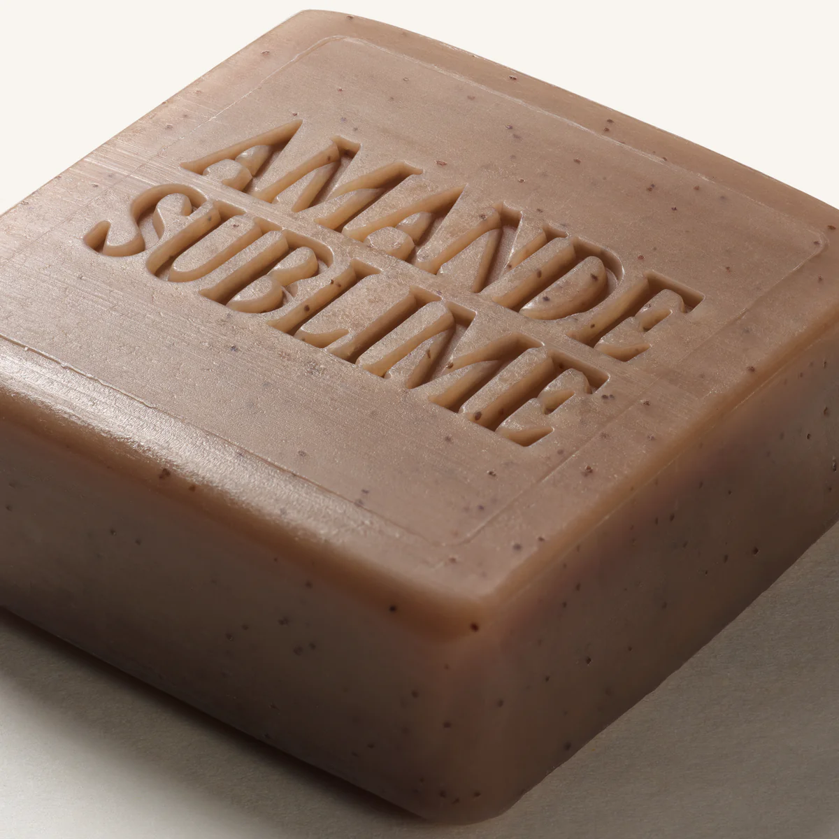 Jabón Exfoliante Almendra Sublime 50g - Image 4